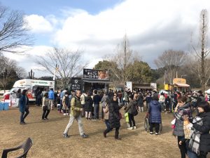 0123　キッチンカー　移動販売車　グランプリ　風景　01